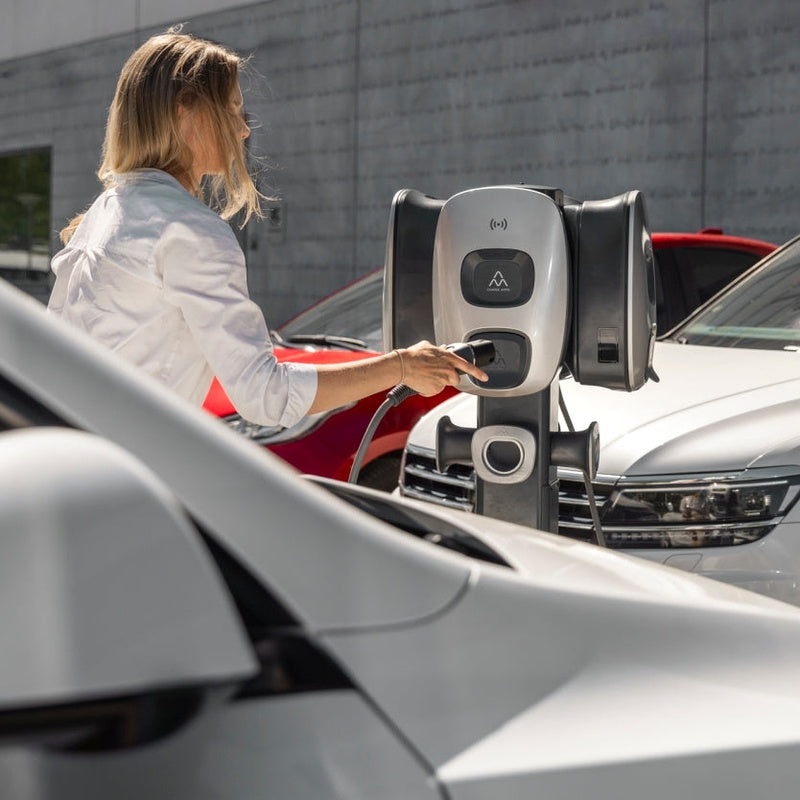Amperion Civic 22 kW Lamp Column Charge Point